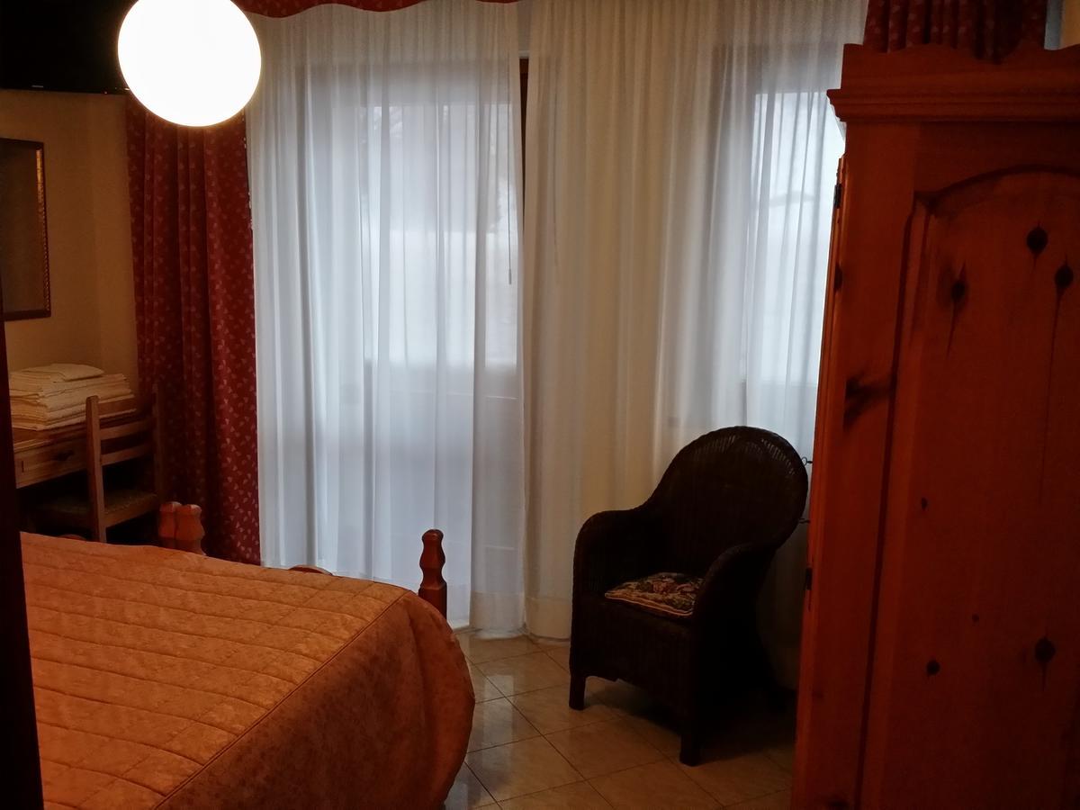 Albergo Diana เชอเรโตรากี ห้อง รูปภาพ