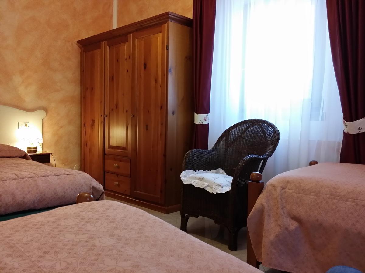 Albergo Diana เชอเรโตรากี ห้อง รูปภาพ