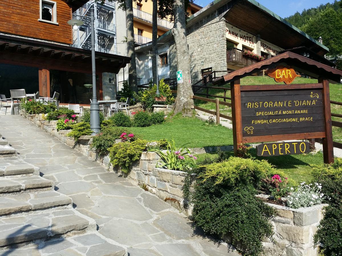 Albergo Diana เชอเรโตรากี ภายนอก รูปภาพ